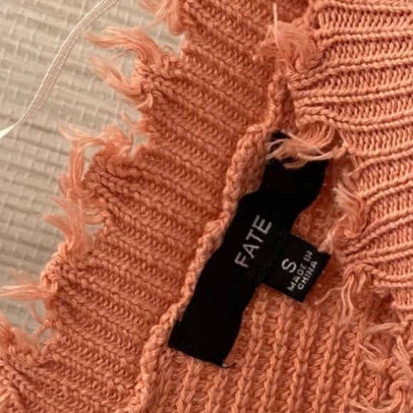 Fate Vici Lovesick distressed sweater size small gently used like new - Picture 4 of 4